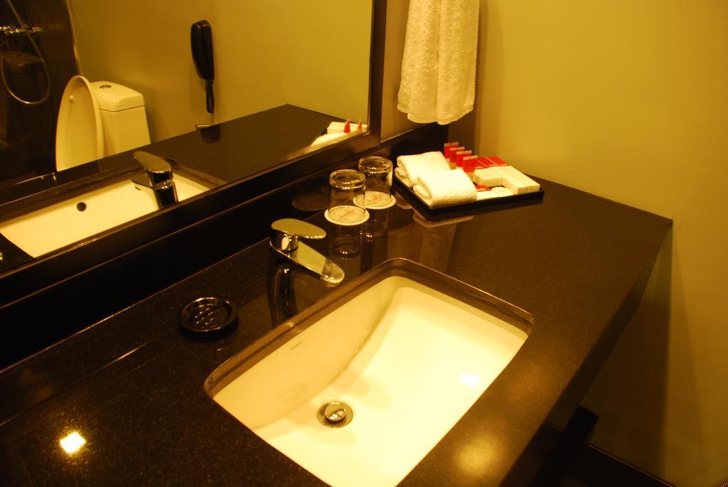 Amelie Hotel Manille Extérieur photo